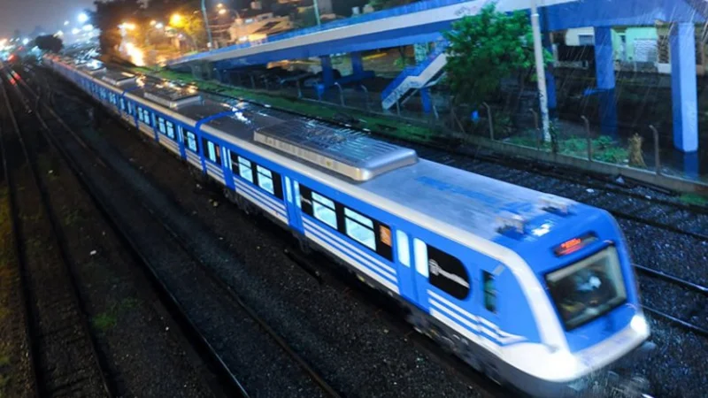 Amenazas de bomba al tren Sarmiento deja sin servicio a los usuarios