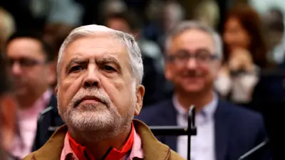 Habló uno de los jueces que liberó a Julio De Vido: "Continuar con su prisión preventiva claramente infringía la Constitución" Habló uno de los jueces que liberó a Julio De Vido: "Continuar con su prisión preventiva claramente infringía la Constitución"