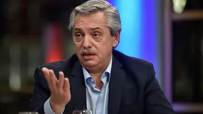 Lockout de la Mesa de Enlace: Clarín quiso instalar una operación mediática contra Alberto Fernández Lockout de la Mesa de Enlace: Clarín quiso instalar una operación mediática contra Alberto Fernández