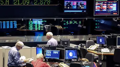 Investigan operaciones sospechas de una entidad de bolsa vinculada a Santander Investigan operaciones sospechas de una entidad de bolsa vinculada a Santander