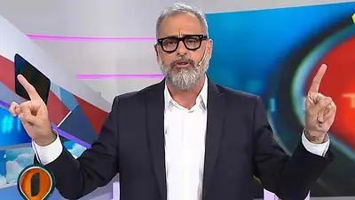 Jorge Rial festejó los 20 años de Intrusos con un emotivo discurso Jorge Rial festejó los 20 años de Intrusos con un emotivo discurso