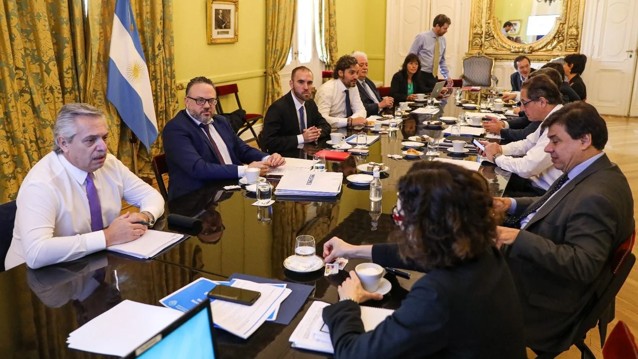 Coronavirus: Alberto Fernández analiza nuevas medidas con el Gabinete económico y social