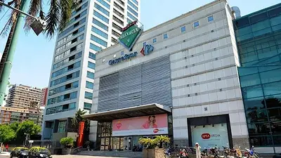 Empresarios exigen que se reabran los shoppings Empresarios exigen que se reabran los shoppings