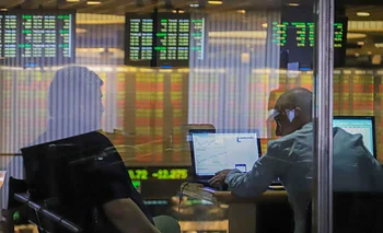 El riesgo país vuelve a subir y supera los 700 puntos | Crisis financiera
