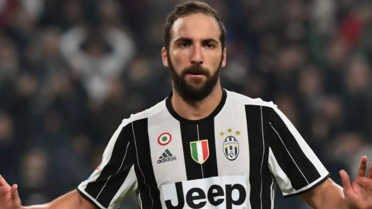 Gonzalo Higuaín rompió la cuarentena en Italia y quiere venir a la Argentina