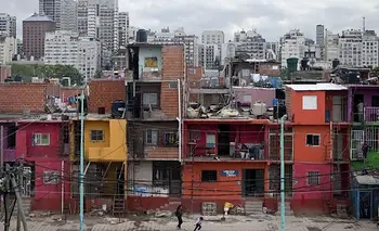 En la Ciudad más rica del país, el 72% de las familias pobres se endeudan para comer | Crisis social
