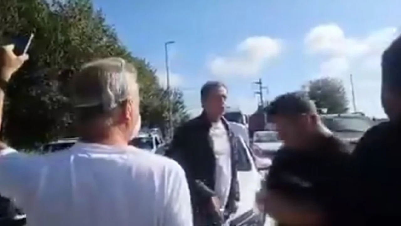 Escracharon a un ex funcionario macrista por ir a Pinamar en pleno aislamiento social