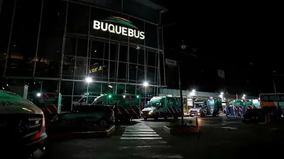 Imputaron al joven con coronavirus que se subió al Buquebús y obligó a aislar a 400 personas Imputaron al joven con coronavirus que se subió al Buquebús y obligó a aislar a 400 personas