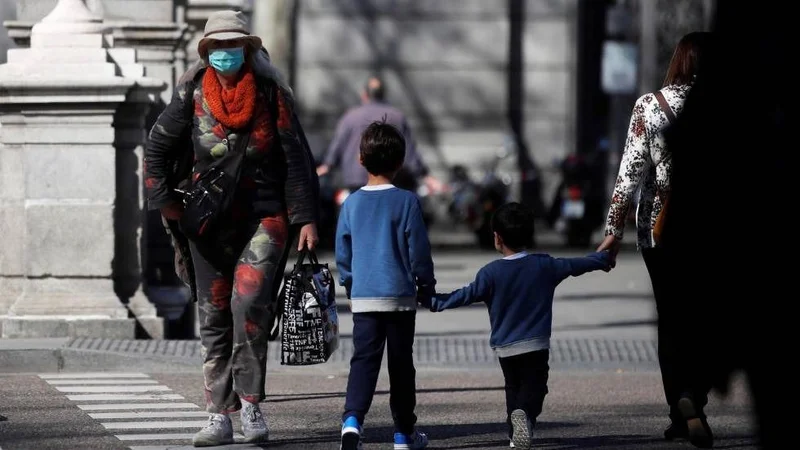 El gobierno explico cómo deben hacer los padres separados con sus hijos durante la cuarentena