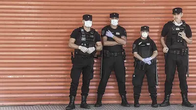 Cuarentena obligatoria: Más de 600 personas fueron detenidas en la madrugada del domingo Cuarentena obligatoria: Más de 600 personas fueron detenidas en la madrugada del domingo