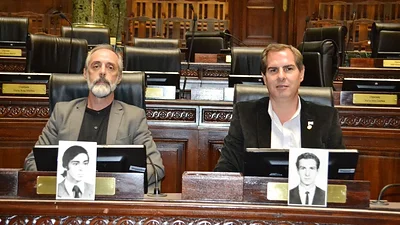 Desaparecieron a sus familiares y hoy trabajan juntos en la Legislatura porteña Desaparecieron a sus familiares y hoy trabajan juntos en la Legislatura porteña