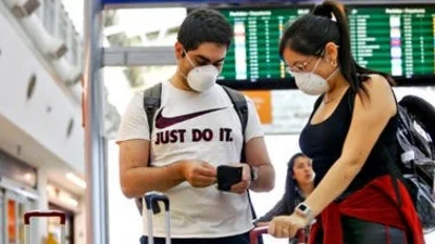 Las personas del exterior que lleguen a Argentina deberán descargarse y usar la app para hacerse el autotest de coronavirus Las personas del exterior que lleguen a Argentina deberán descargarse y usar la app para hacerse el autotest de coronavirus