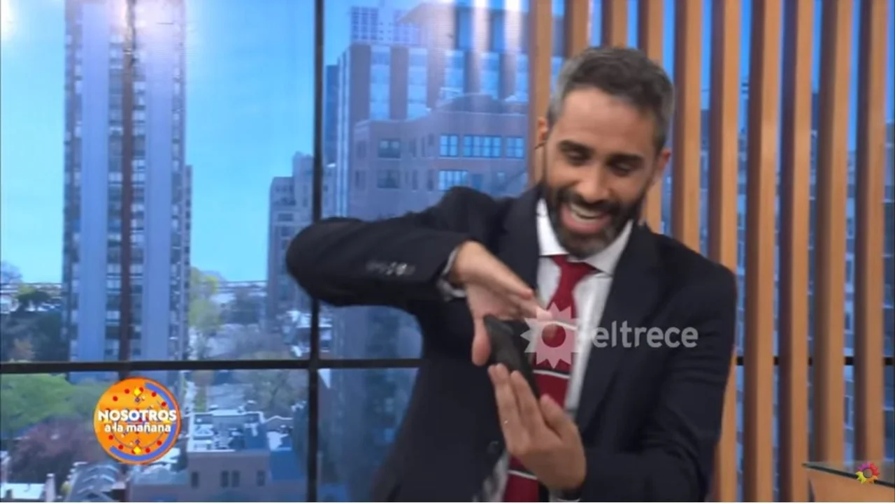 Repudiable: 'Pollo' Álvarez mostró una foto íntima de Sandra Borghi sin su autorización
