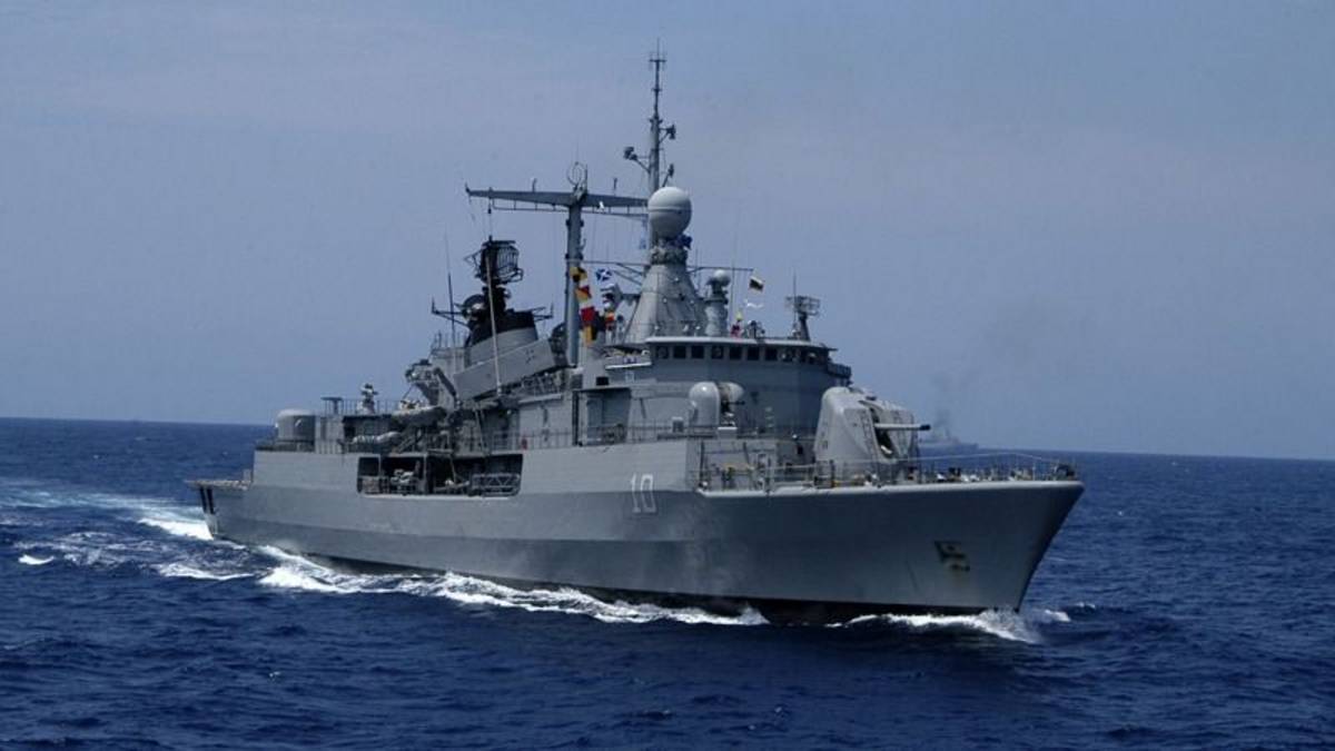 Diputados del Peronismo exigen explicaciones por el buque de guerra británico que navegó en Mar Argentino