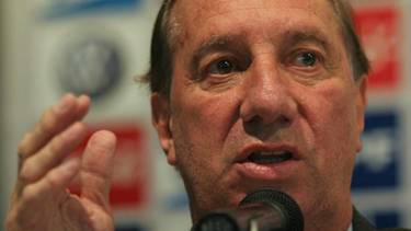 Carlos Bilardo tendrá en La Plata un importante reconocimiento