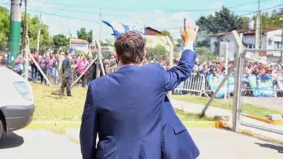 Elecciones 2023: Un importante intendente se suma al operativo clamor “Axel gobernador” Elecciones 2023: Un importante intendente se suma al operativo clamor “Axel gobernador”