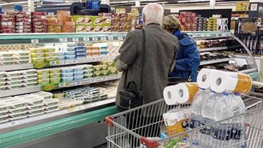 El consumo de productos masivos cayó en febrero 13,2% interanual