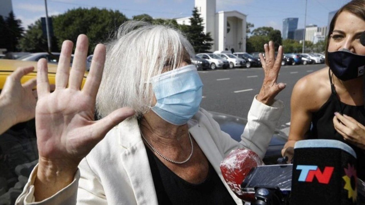 Vacuna, Clarín y Sarlogate: cinismo, no sólo hipocresía