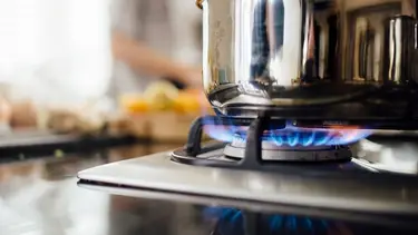 Por parálisis en Vaca Muerta, el Gobierno importará gas desde Bolivia