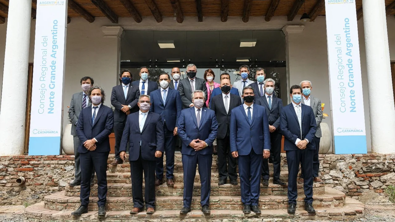 Alberto Fernández con los gobernadores peronistas