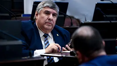 José Mayans sobre la postura del FDT ante el acuerdo: "El bloque está mitad y mitad" José Mayans sobre la postura del FDT ante el acuerdo: "El bloque está mitad y mitad"