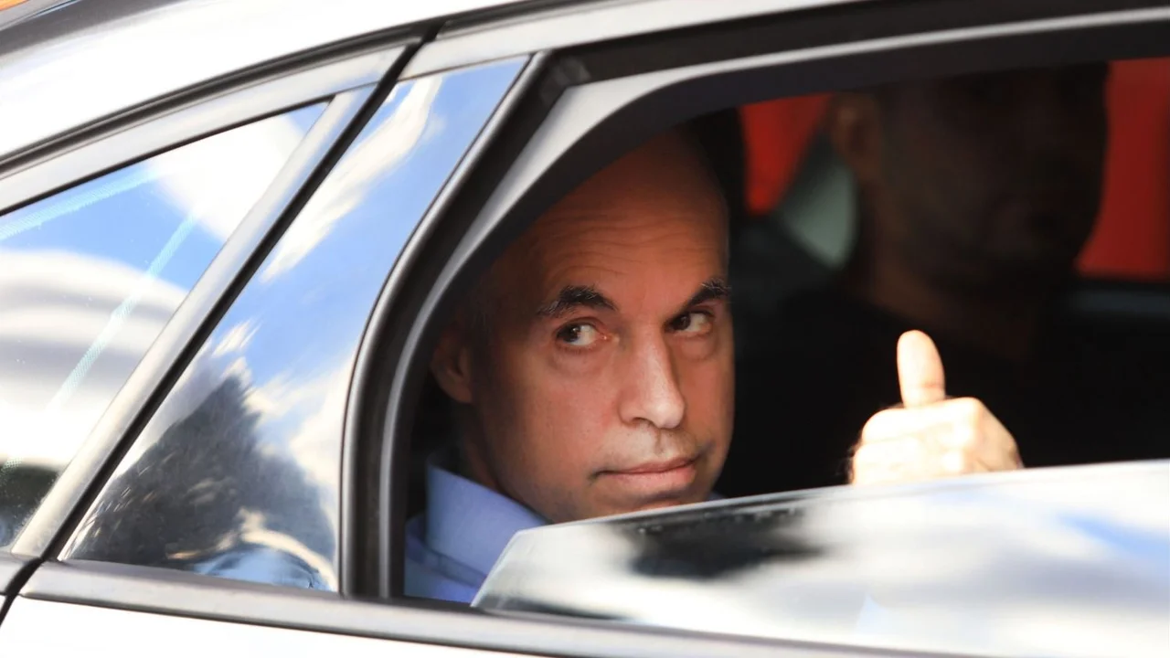 Denuncian por atentado a la salud pública y sedición a Larreta