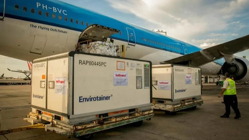 El jueves llegan un millón de nuevas dosis de Sinopharm