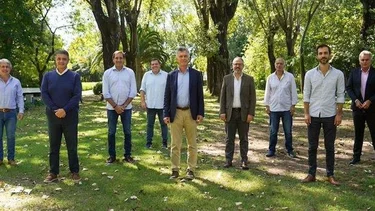 Intendentes opositores analizan regreso a clases presenciales en mayo