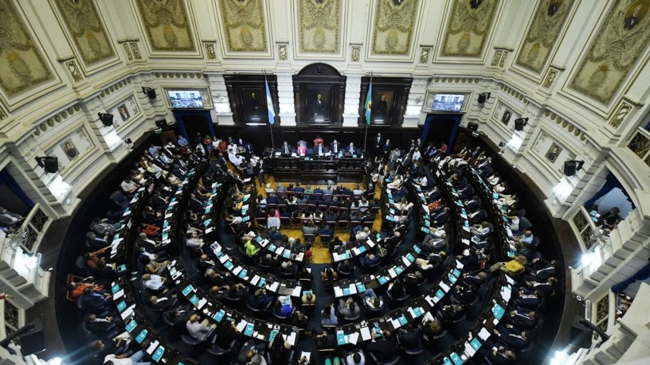 Kicillof enviará a la Legislatura un proyecto de ley para evitar la “puerta giratoria” en el Estado