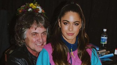 El letal descargo del papá de Tini Stoessel tras las críticas a su ombligo
