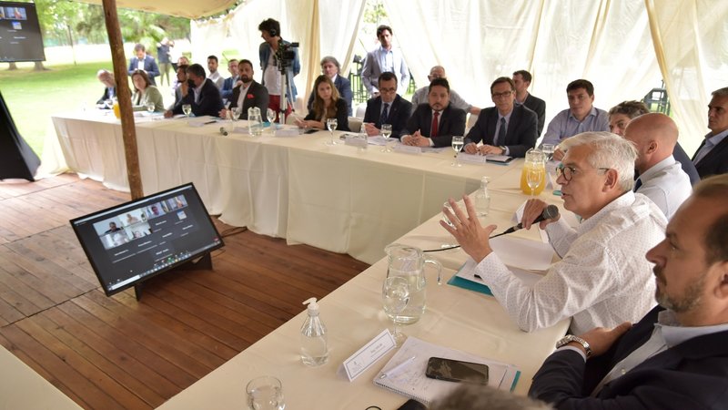Domínguez analizó que pasa con los mercados internacionales en medio de la guerra