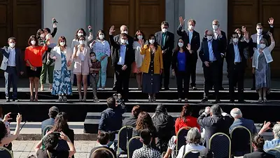 Gabriel Boric llama a "tomar en serio" a su gobierno feminista en Chile Gabriel Boric llama a "tomar en serio" a su gobierno feminista en Chile