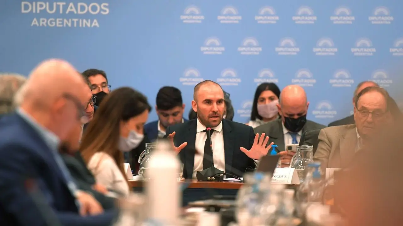 Acuerdo en el FMI: Conformidad en Gobierno luego del primer día de debate