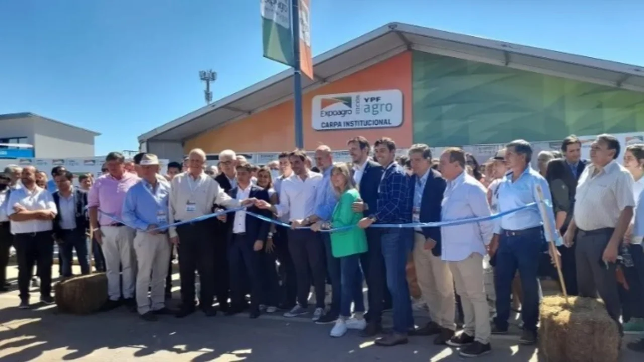 El Gobierno busca alivianar las tensiones con el sector agrario: retenciones, impacto de la guerra y desarrollo industrial