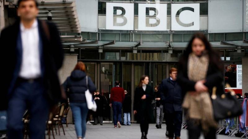 La BBC reanuda sus servicios en Rusia y The New York Times se retira del país
