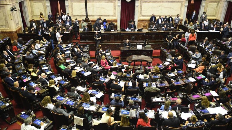 Diputados comenzó a sesionar para tratar el acuerdo con el FMI