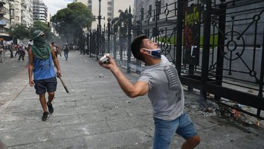 Cristina, tras las agresiones a su despacho en el Senado: "Inmensa pena"