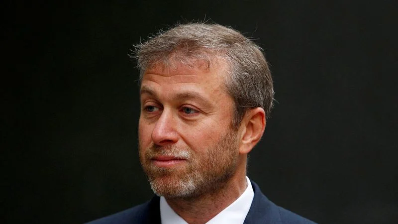 Premier League despoja a Abramovich de la dirección del Chelsea