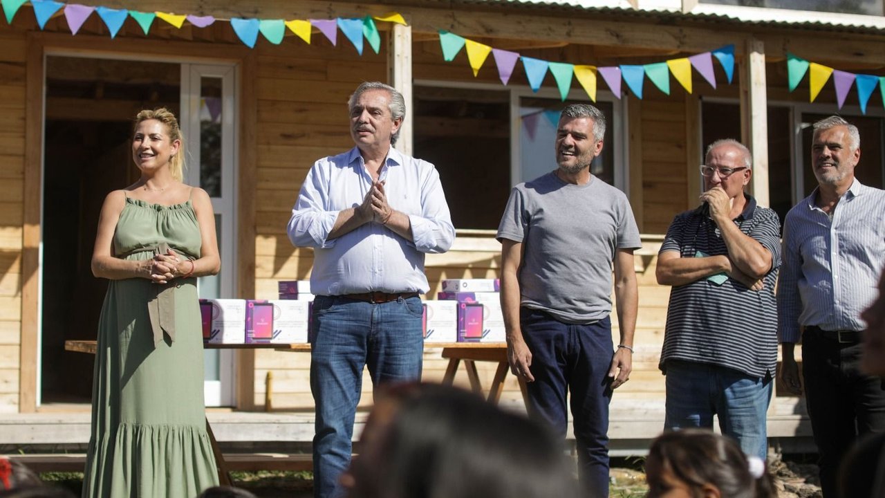 Alberto Fernández visitó un hogar de niños: "Somos un pueblo maravilloso"