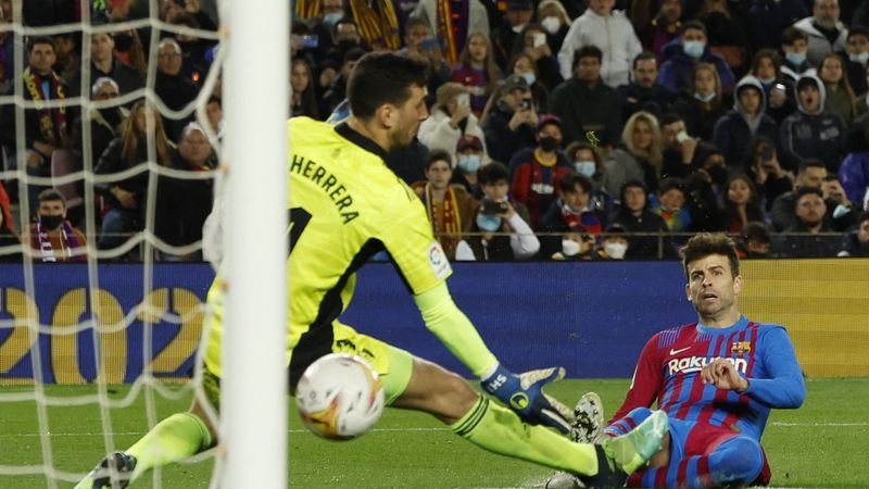 Torres y Dembélé brillan en la goleada del Barcelona al Osasuna