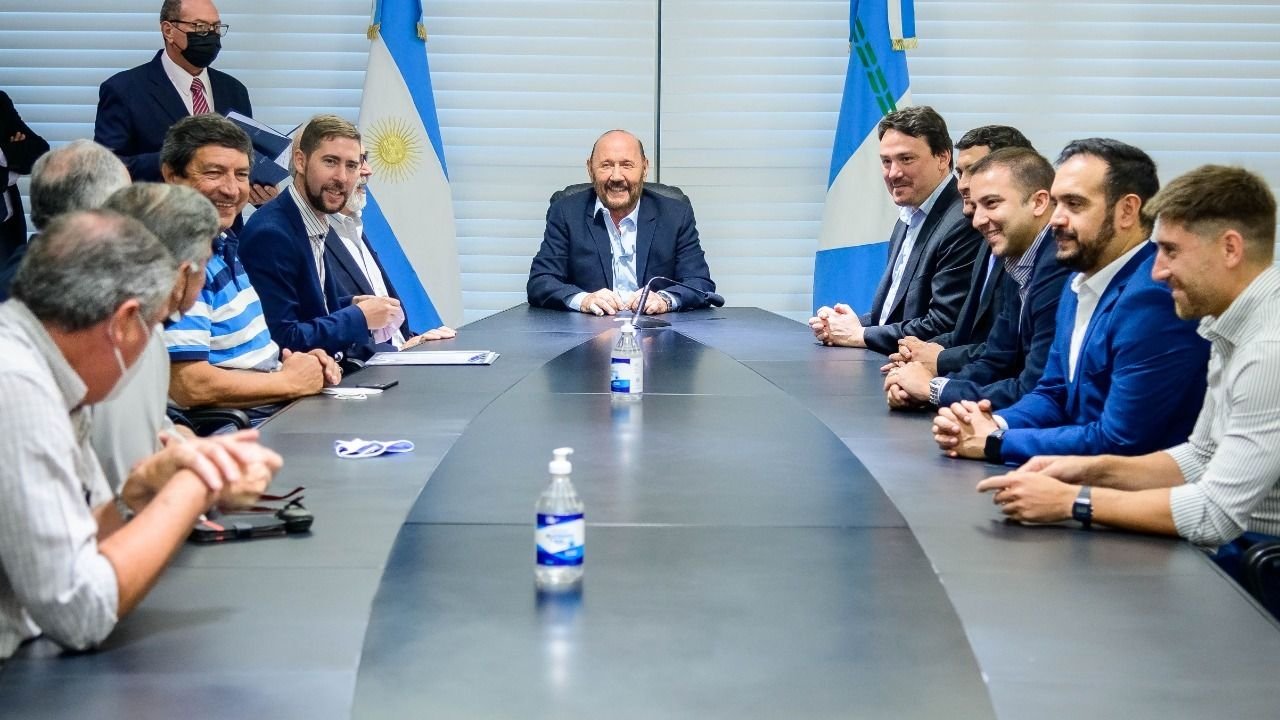 Gildo Insfrán avanza en obras para ampliar el sistema eléctrico de la provincia 