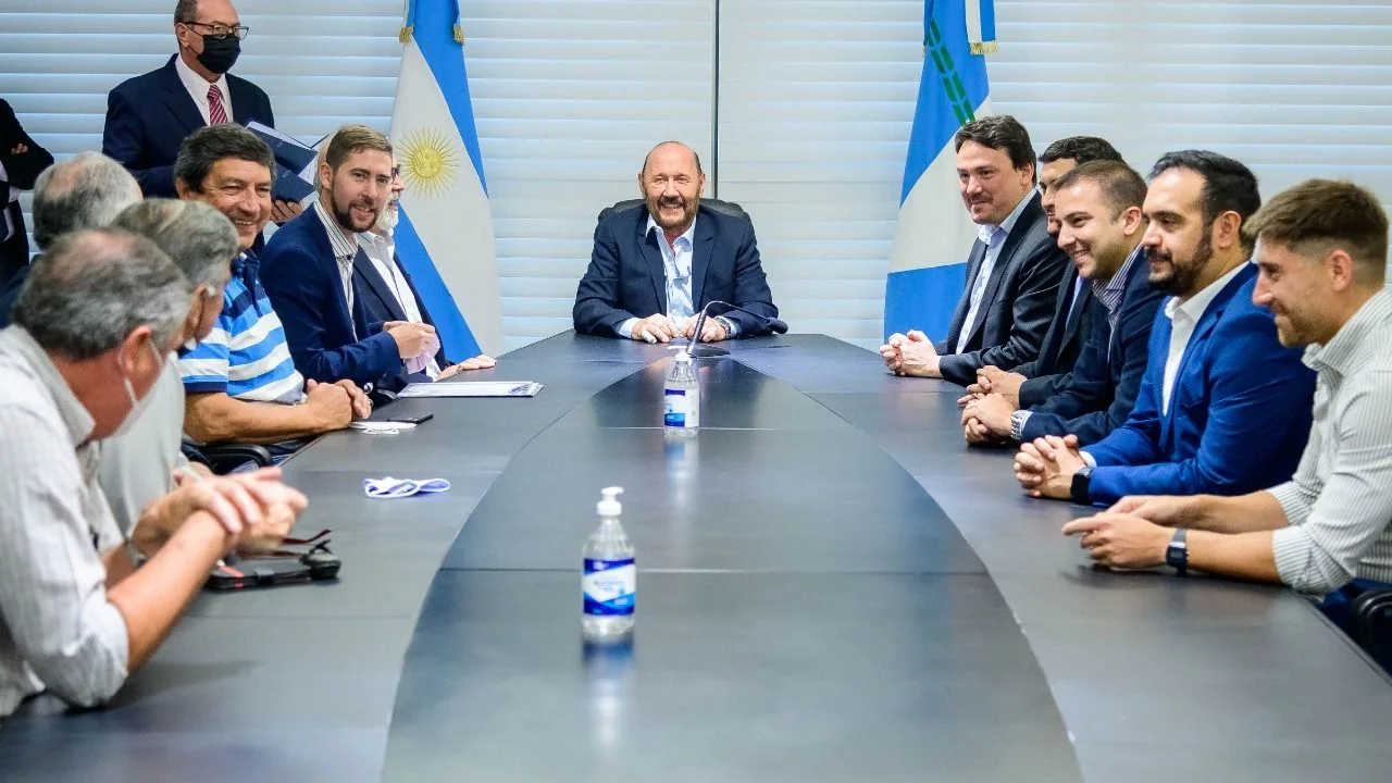 Gildo Insfrán avanza en obras para ampliar el sistema eléctrico de la provincia 