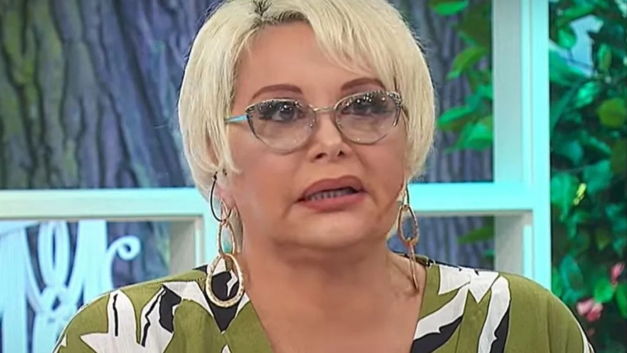 Carmen Barbieri pidió disculpas después de que fue repudiaba por su entrevista con Amalia Granata.
