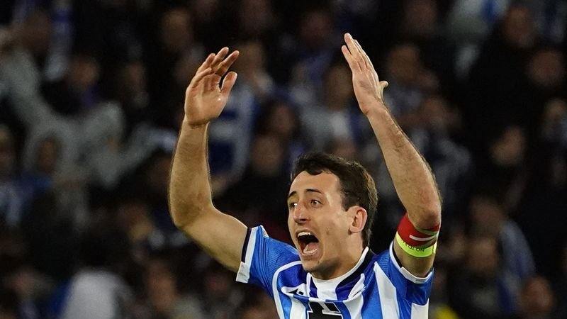 El español Oyarzabal es duda para el Mundial de fútbol tras romperse el ligamento cruzado