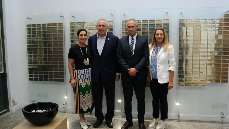 Marcelo Mindlin recibió al embajador de Estados Unidos, Marc Stanley, en el Museo del Holocausto