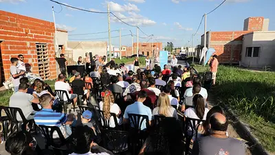 Ferraresi entregó viviendas Procrear y Créditos Casa Propia en la provincia de Buenos Aires Ferraresi entregó viviendas Procrear y Créditos Casa Propia en la provincia de Buenos Aires