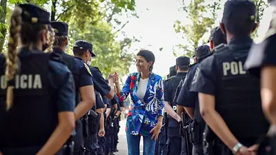 Mayra Mendoza destacó la incorporación de 90 policías en Quilmes: "Trabajamos todos los días para vivir seguros" Mayra Mendoza destacó la incorporación de 90 policías en Quilmes: "Trabajamos todos los días para vivir seguros"