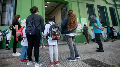 Ciudad dejará de exigir el barbijo en las escuelas Ciudad dejará de exigir el barbijo en las escuelas