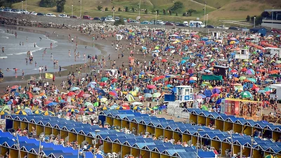La provincia de Buenos Aires recibió 16 millones de visitantes durante la temporada de verano La provincia de Buenos Aires recibió 16 millones de visitantes durante la temporada de verano