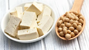 Cómo hacer tofu casero: el paso a paso de la receta